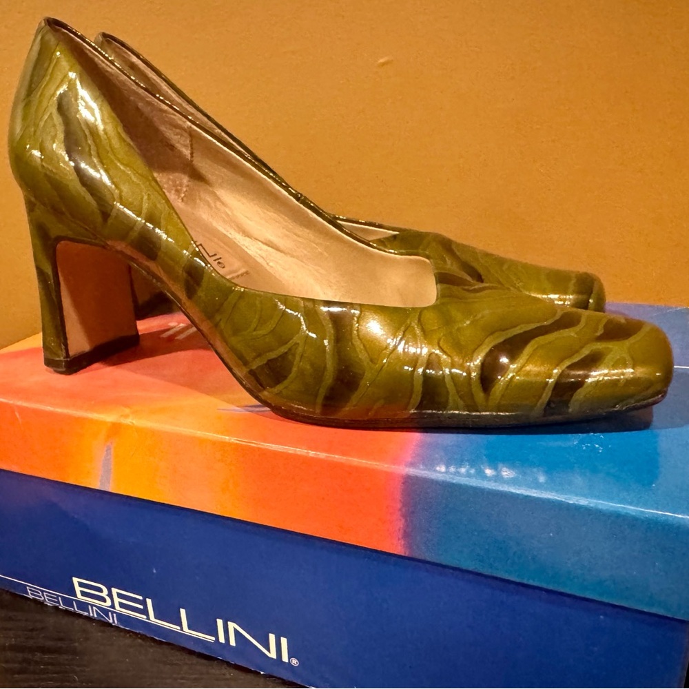 Bellini Olive Green Women's Heels - Picture 3 of 6